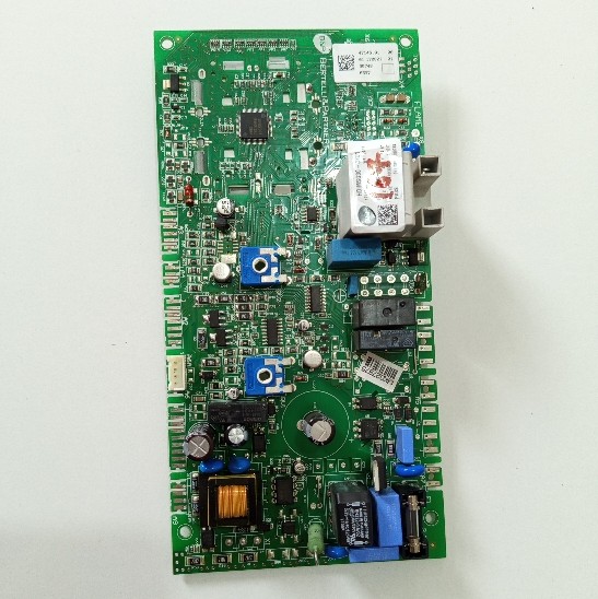 6e0437c67cc34c60a744cc2a5b702ab2 KOMBİ KART WARMHOUSE HERMETİK RVZ İADELİ - Görsel 1